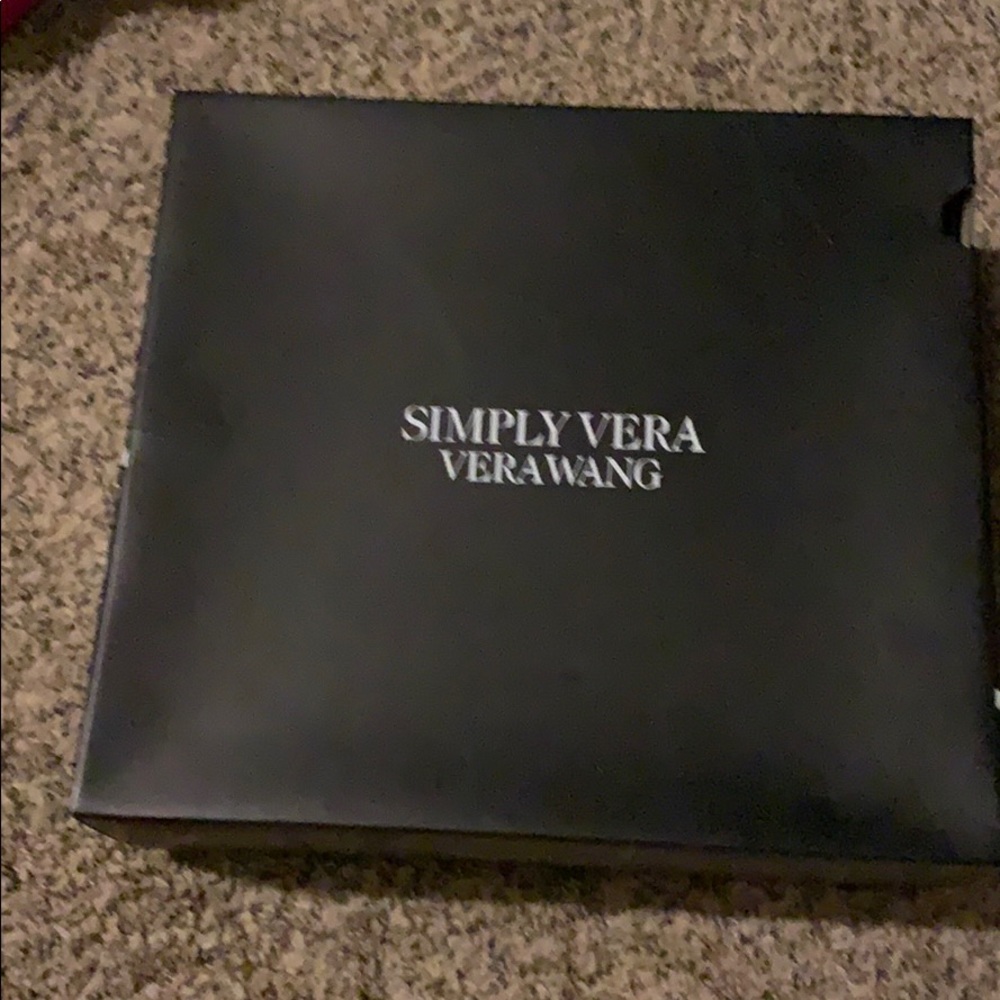 Simply Vera, Vera Wang Black heels